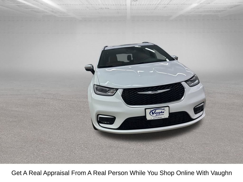 New 2026 Chrysler Pacifica Pinnacle image 3