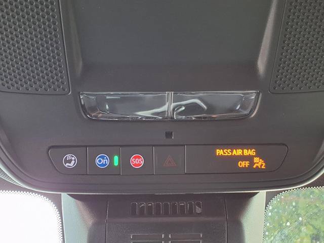 Used 2026 Chevrolet Equinox LT w/ Safety and Technology Package AWD/4WD image 17