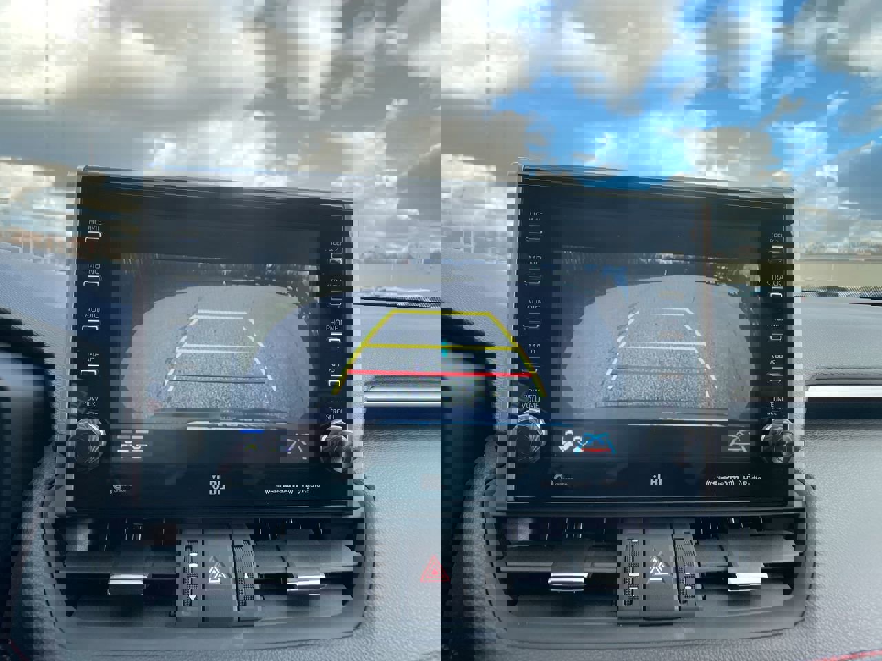 Used 2022 Toyota RAV4 XSE w/ Weather Package image 18