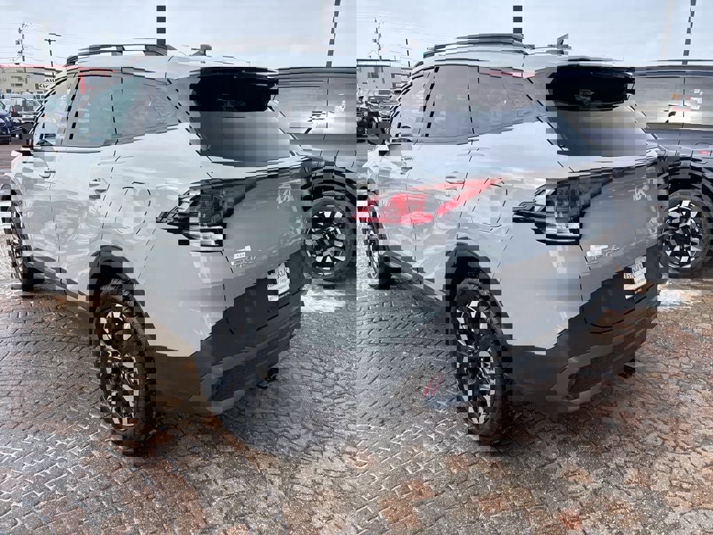 Used 2023 Kia Sportage X-Line image 7