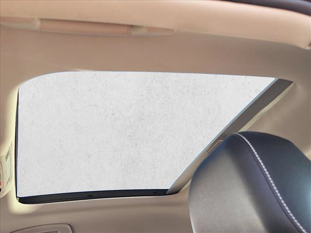 Used 2025 Volkswagen Jetta SE FWD image 10