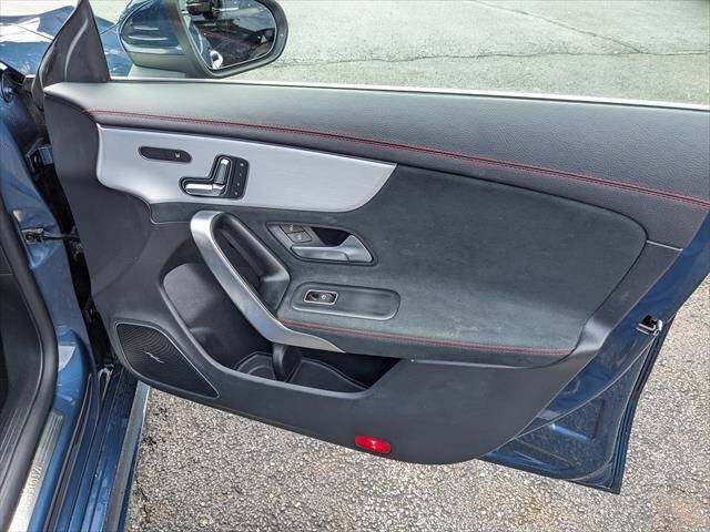 Used 2023 Mercedes-Benz CLA 250 image 19