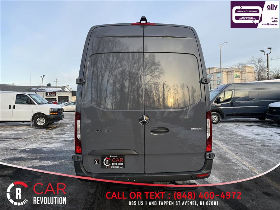 Used 2024 Mercedes-Benz Sprinter 2500 image 5