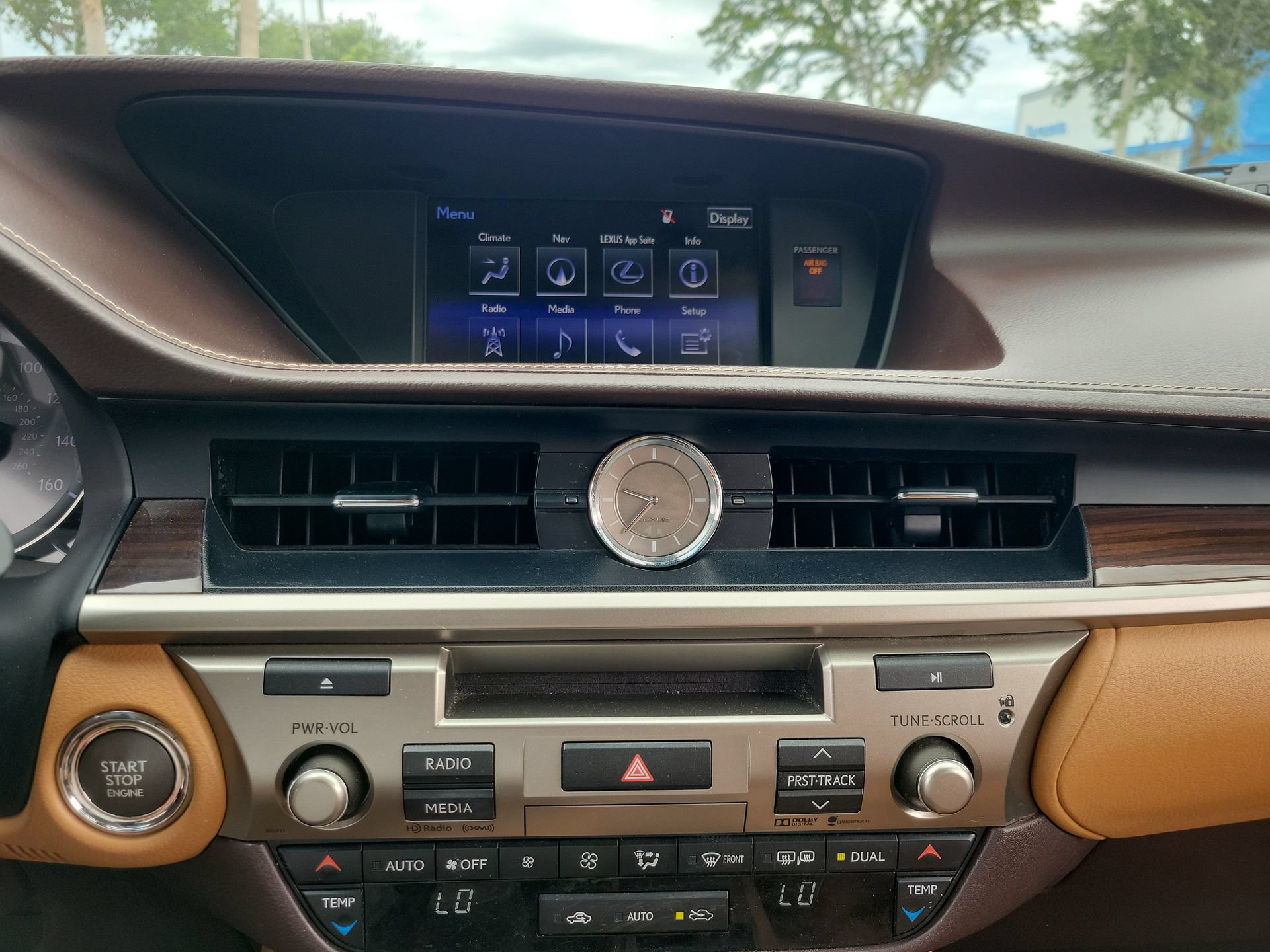 Used 2016 Lexus ES 350 w/ Luxury Package w/Wood Trim FWD image 21