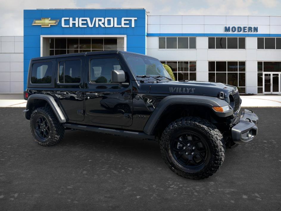 Used 2025 Jeep Wrangler Unlimited Sport AWD/4WD image 6