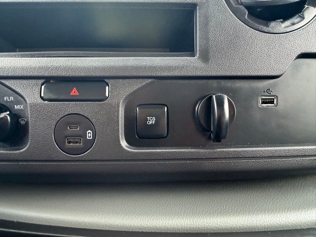 Used 2022 Ford E-450 and Econoline 450 Super Duty w/ Power Windows & Locks Group RWD image 30