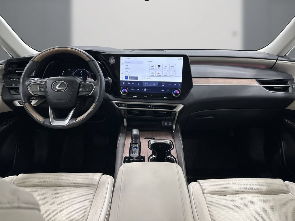 Used 2023 Lexus RX 350 FWD w/ Accessory Package image 18