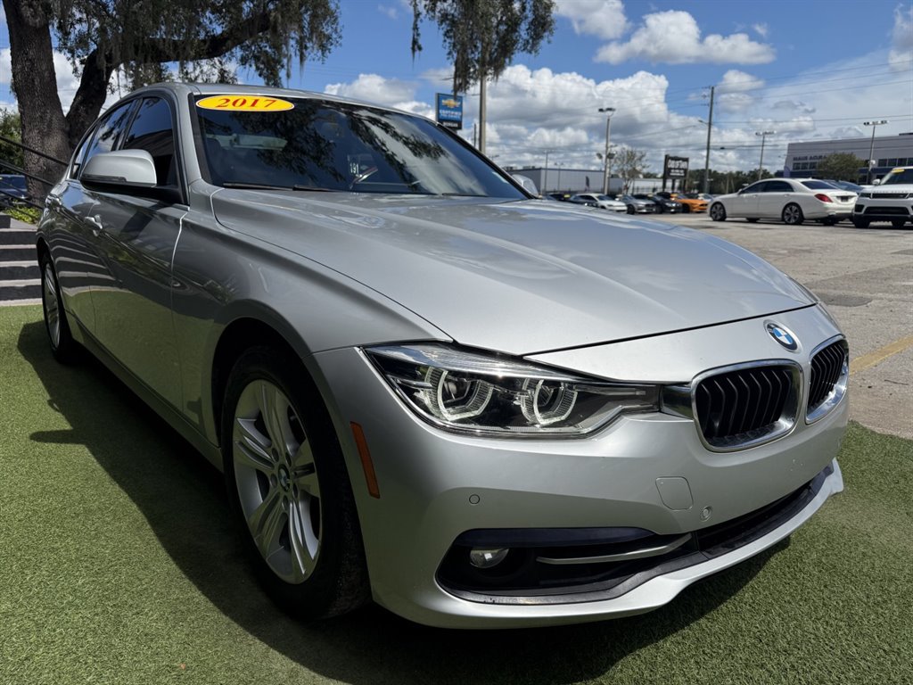 Used 2017 BMW 330i Sedan RWD image 3