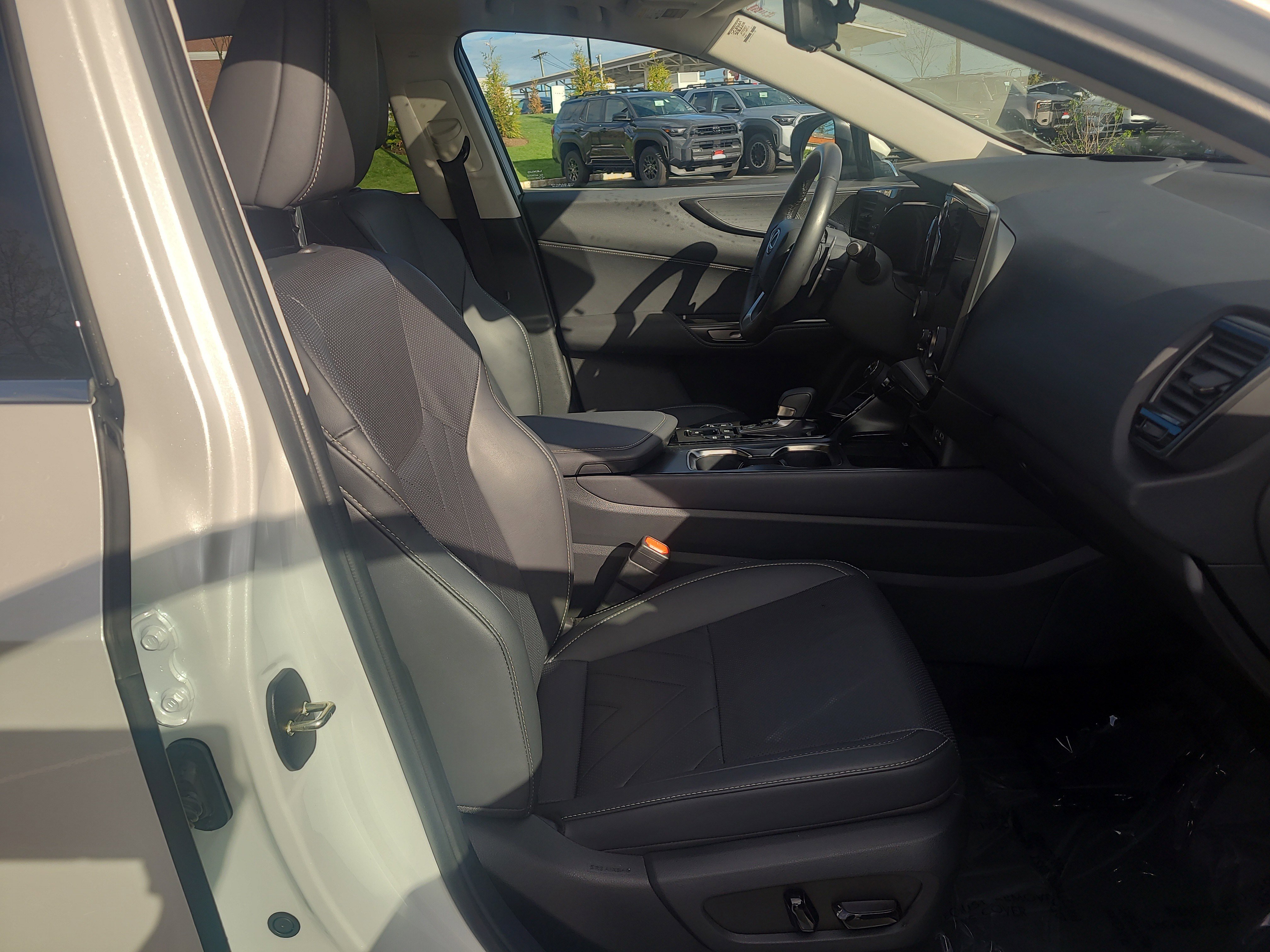 Used 2025 Lexus NX 450h+ AWD w/ Accessory Package (2T) image 18