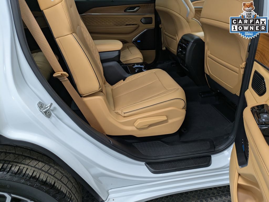 Used 2025 Jeep Grand Cherokee L Summit AWD/4WD image 26
