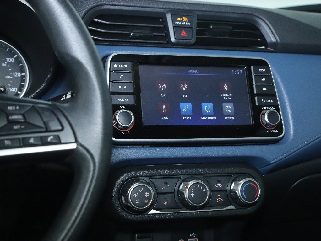 Certified 2025 Nissan Versa SV image 24