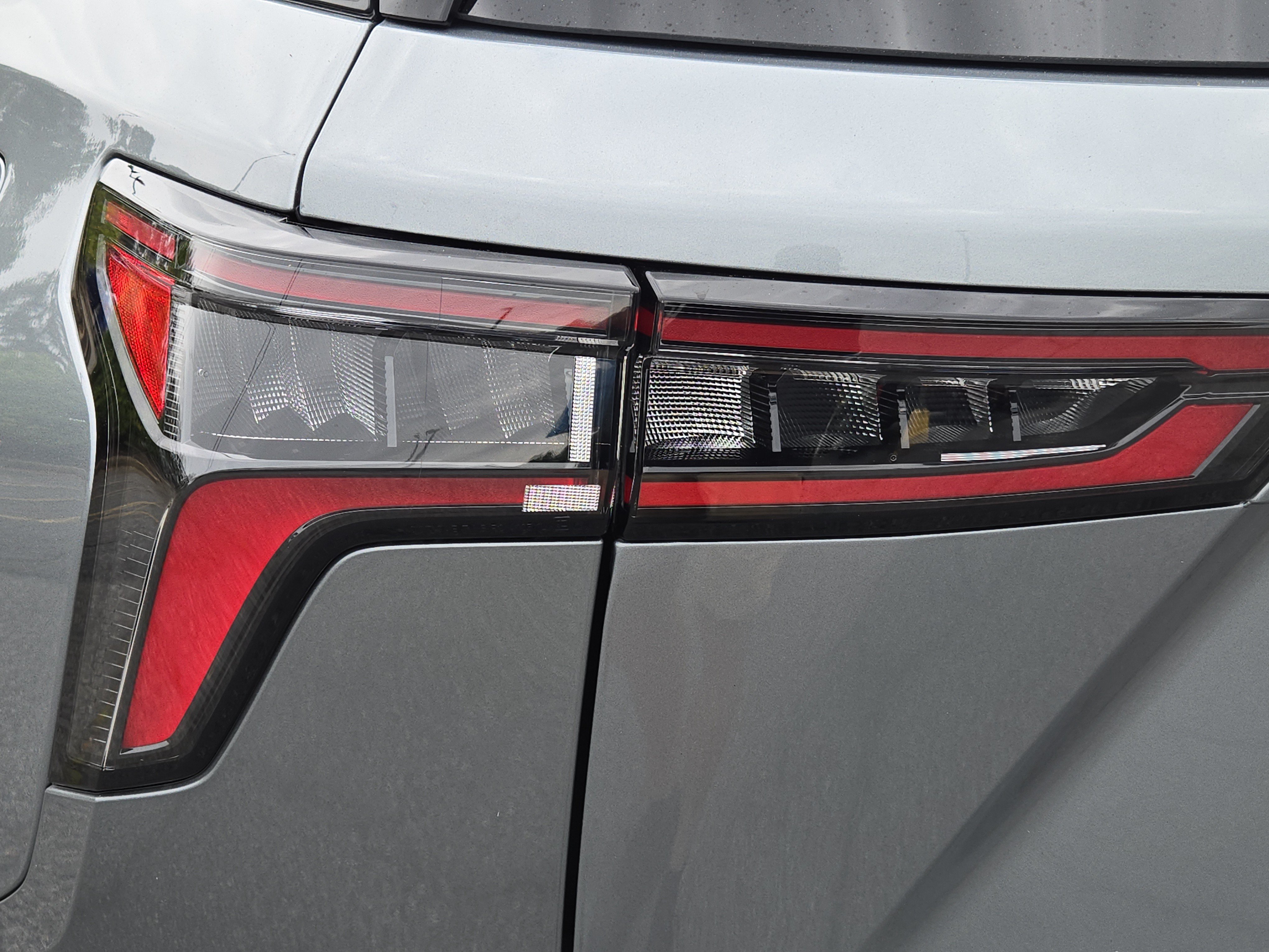 New 2026 Chevrolet Equinox ACTIV w/ Convenience Package III FWD image 16