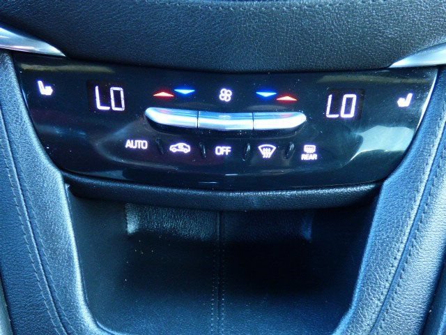 Used 2020 Cadillac XT5 Premium Luxury FWD image 13
