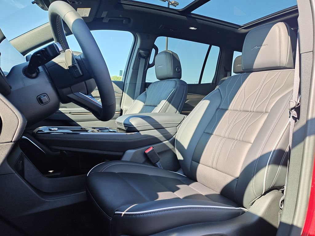 New 2026 Buick Enclave Avenir w/ Super Cruise Package FWD image 13