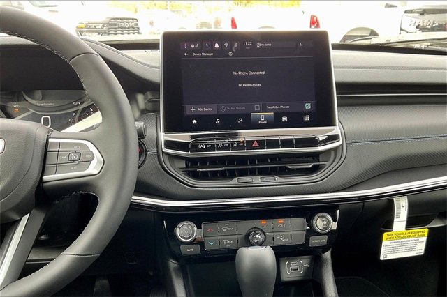 New 2026 Jeep Compass Latitude image 7