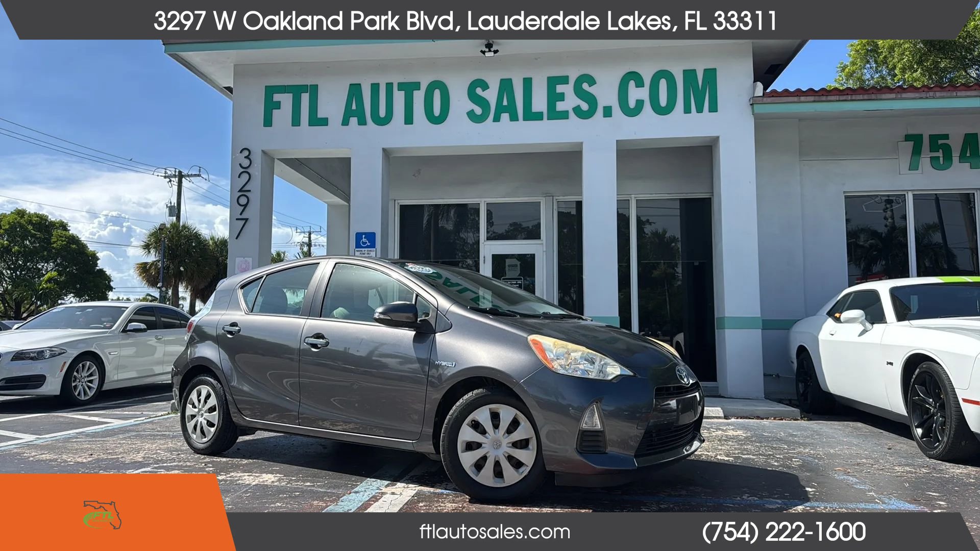 Used 2013 Toyota Prius C One FWD image 2