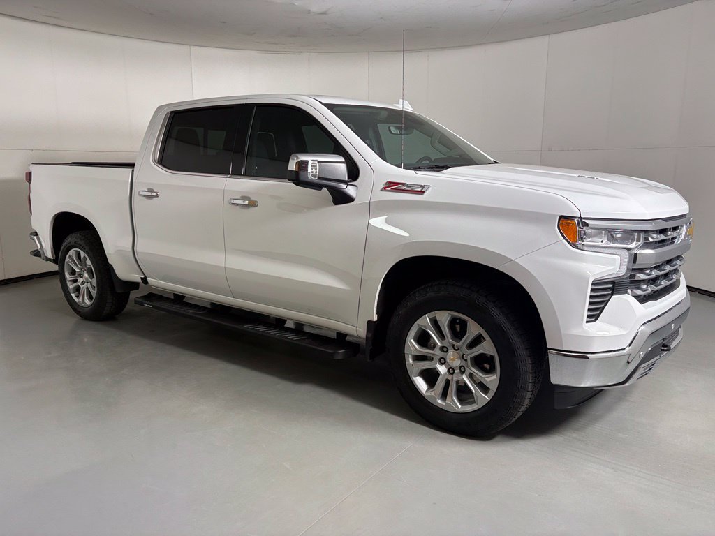 Certified 2025 Chevrolet Silverado 1500 LTZ w/ LTZ Premium Package AWD/4WD image 11
