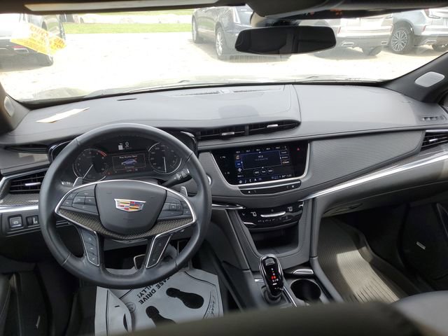 Certified 2023 Cadillac XT5 Sportv w/ LPO, Floor Liner Package AWD/4WD image 26