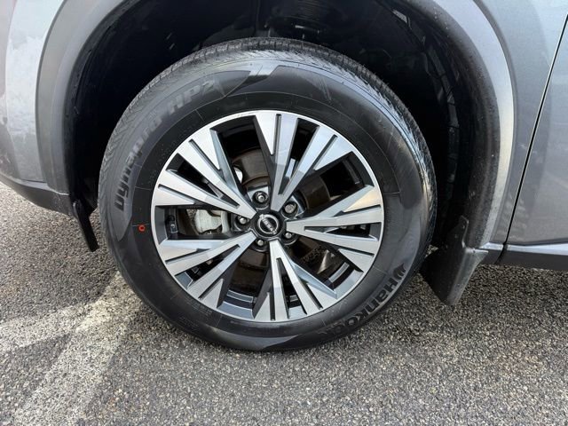 Certified 2023 Nissan Rogue SV w/ SV Premium B Package image 12