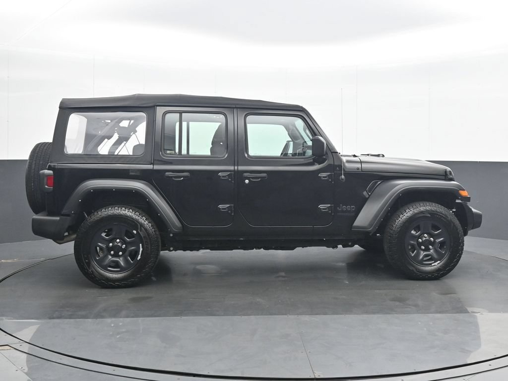 Used 2022 Jeep Wrangler Unlimited Sport AWD/4WD image 7