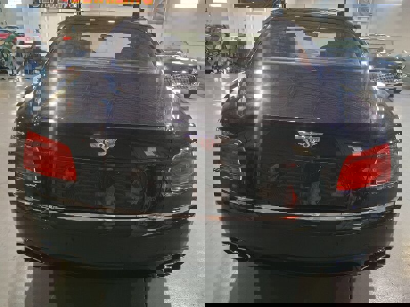 Used 2015 Bentley Flying Spur V8 image 4