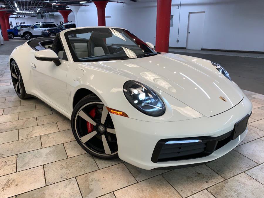 Used 2020 Porsche 911 Carrera 4S AWD/4WD image 3