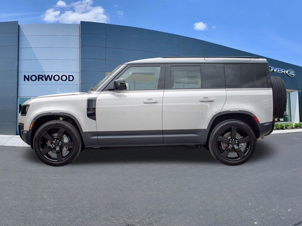 New 2026 Land Rover Defender 110 S image 7