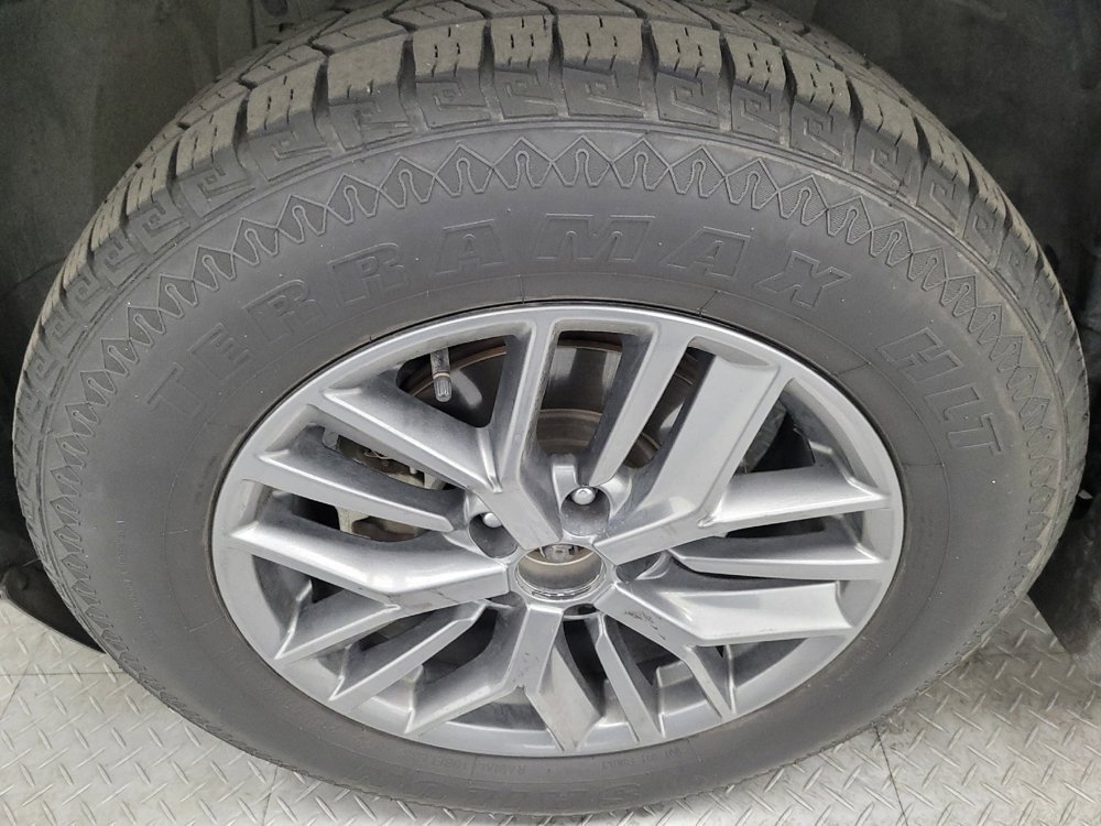 Used 2023 Nissan Rogue S image 31