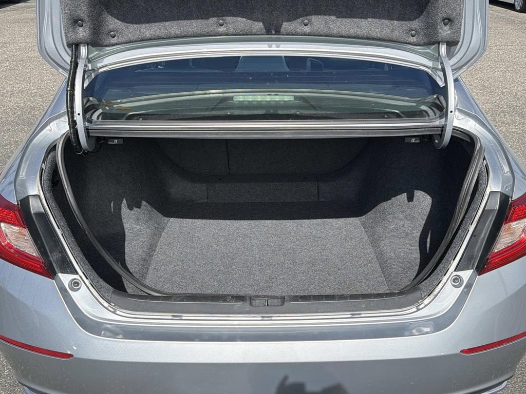 Used 2019 Honda Accord EX image 24