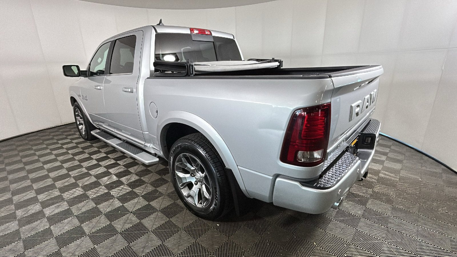 Used 2018 RAM 1500 Limited AWD/4WD image 5