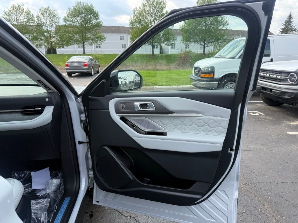 New 2026 Ford Explorer Platinum AWD/4WD image 60