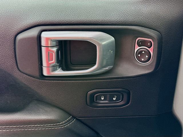 Used 2023 Jeep Wrangler Unlimited Sahara w/ Cold Weather Group image 18