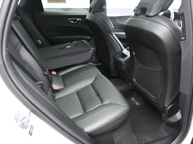 Used 2024 Volvo XC60 B5 Core image 26