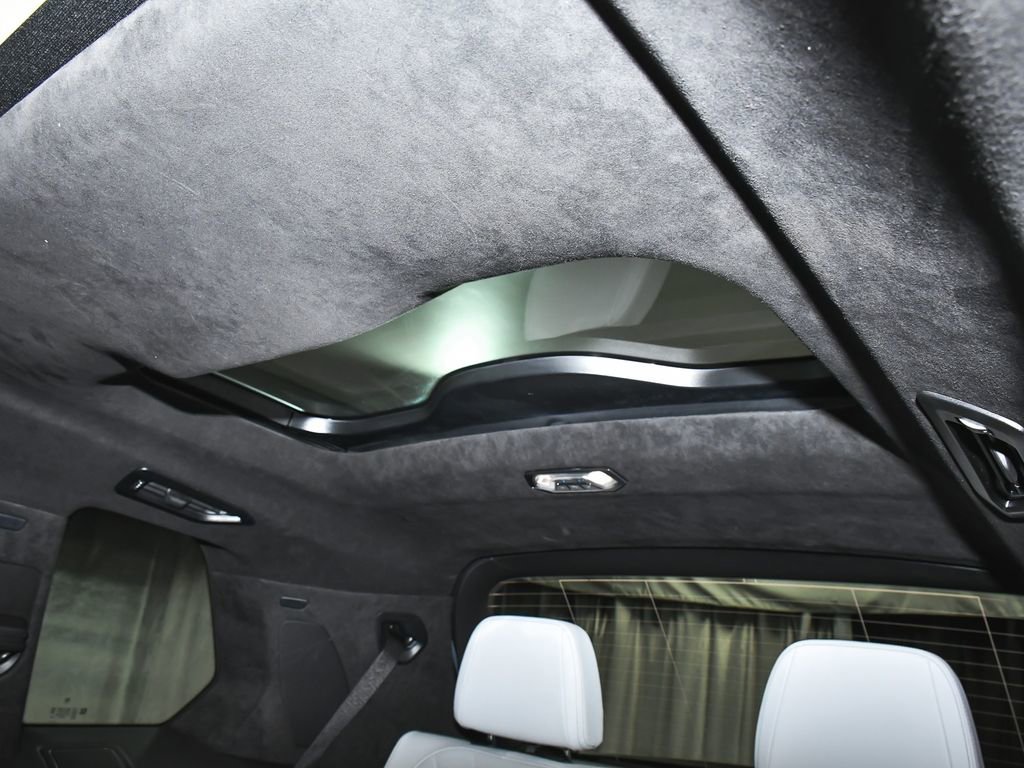 Used 2023 BMW X7 xDrive40i w/ Executive Package image 61