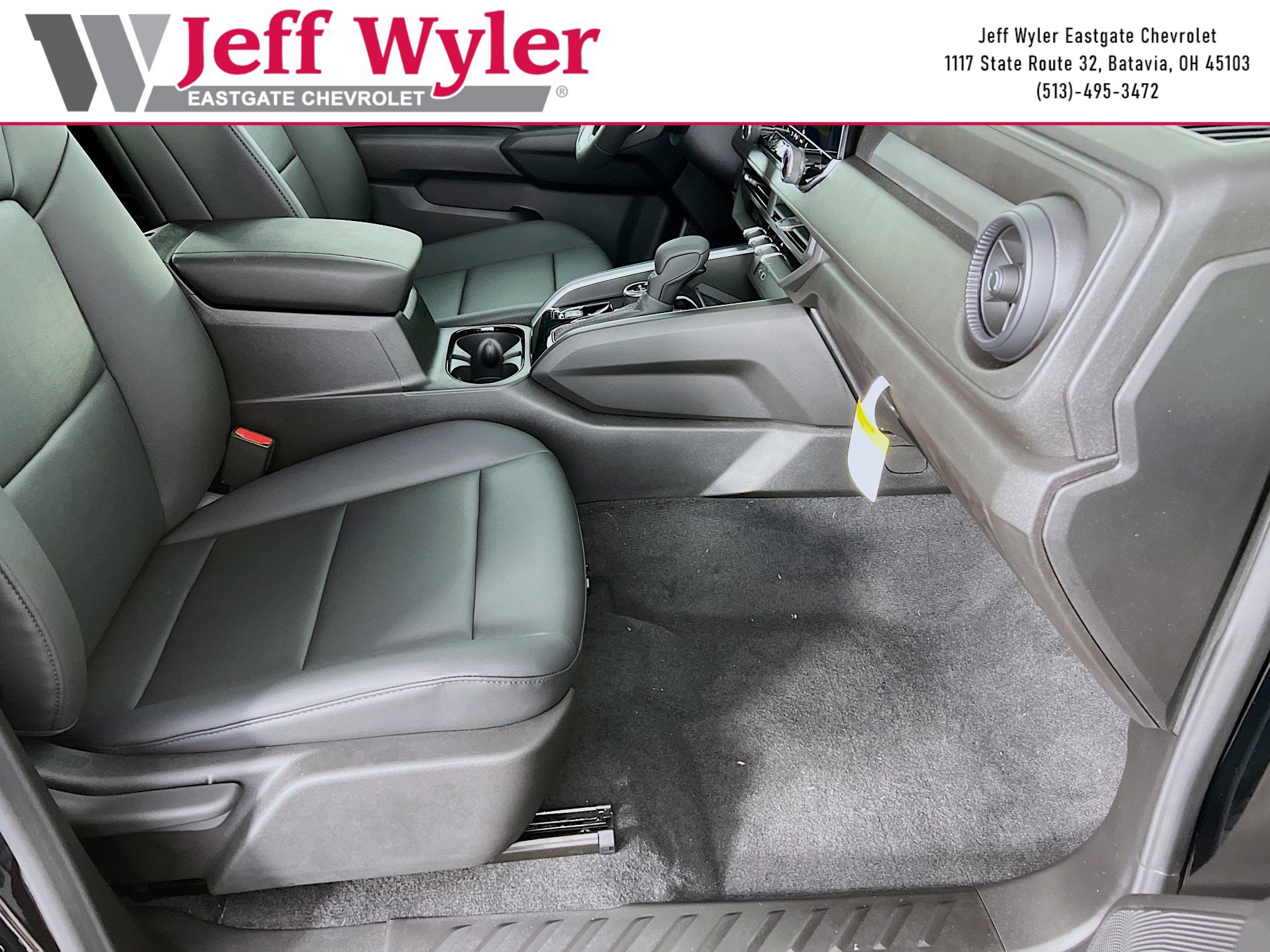 New 2026 Chevrolet Colorado Trail Boss w/ Off-Road Front Bumper Package image 23