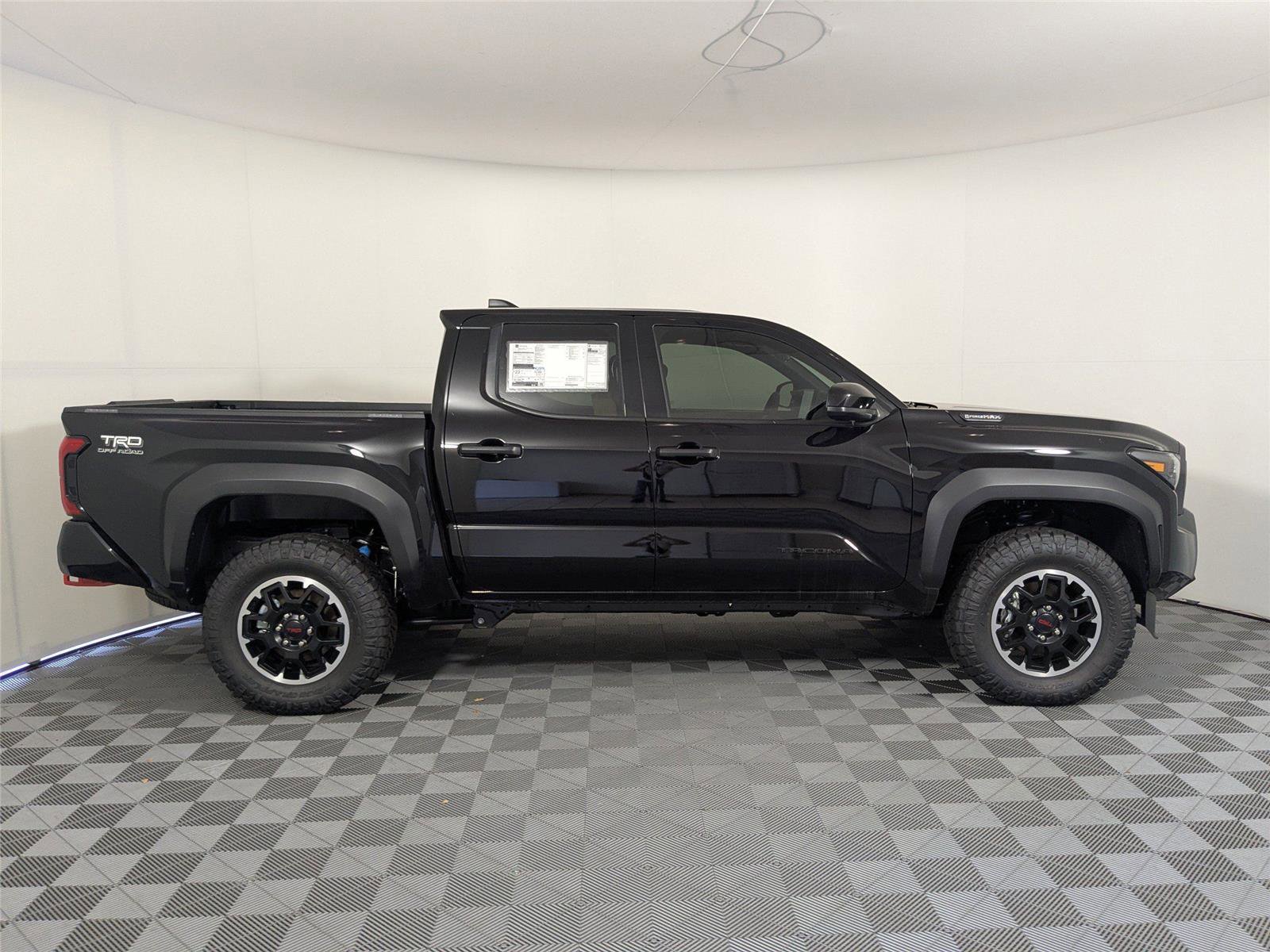 New 2025 Toyota Tacoma TRD Off-Road image 21