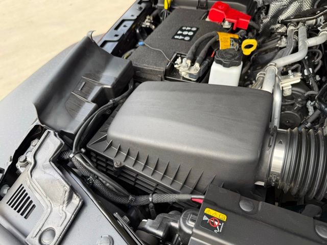 Used 2024 Jeep Gladiator Sport AWD/4WD image 91