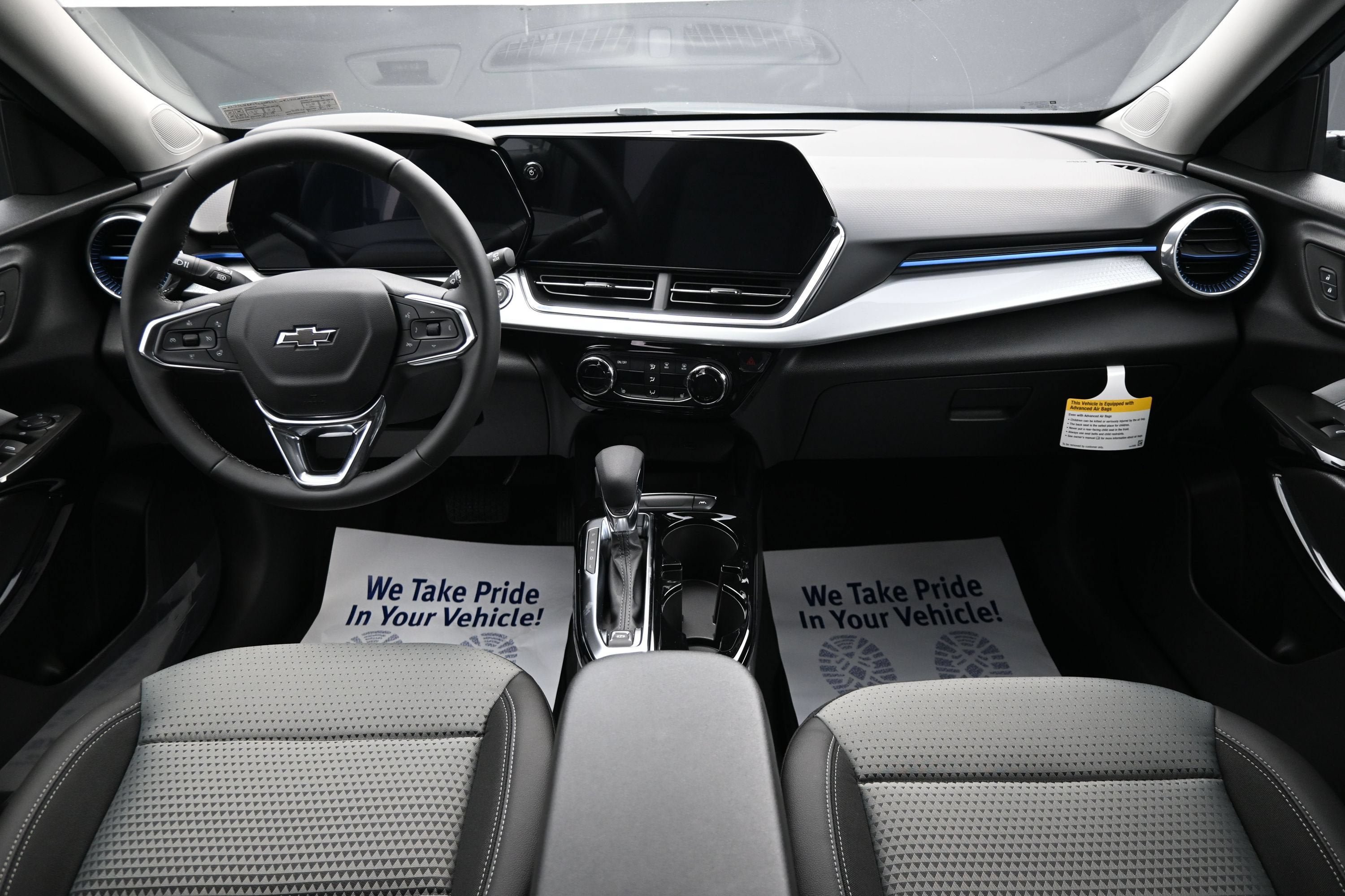 New 2026 Chevrolet Trax LT w/ Sunroof Package FWD image 23