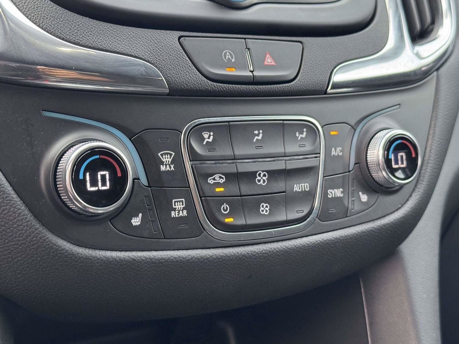 Used 2022 Chevrolet Equinox LT AWD/4WD image 18