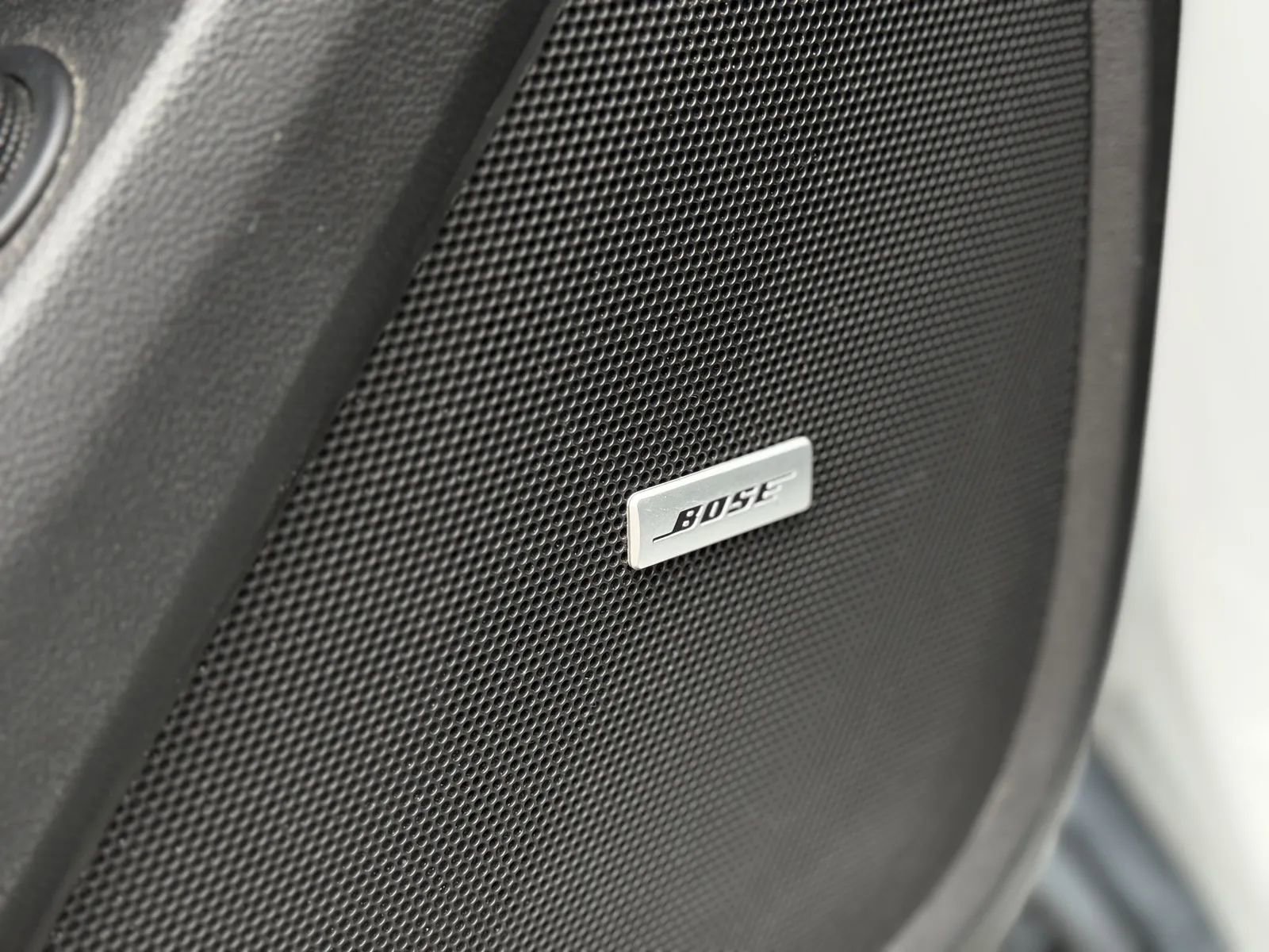 Used 2024 Chevrolet Traverse RS image 31