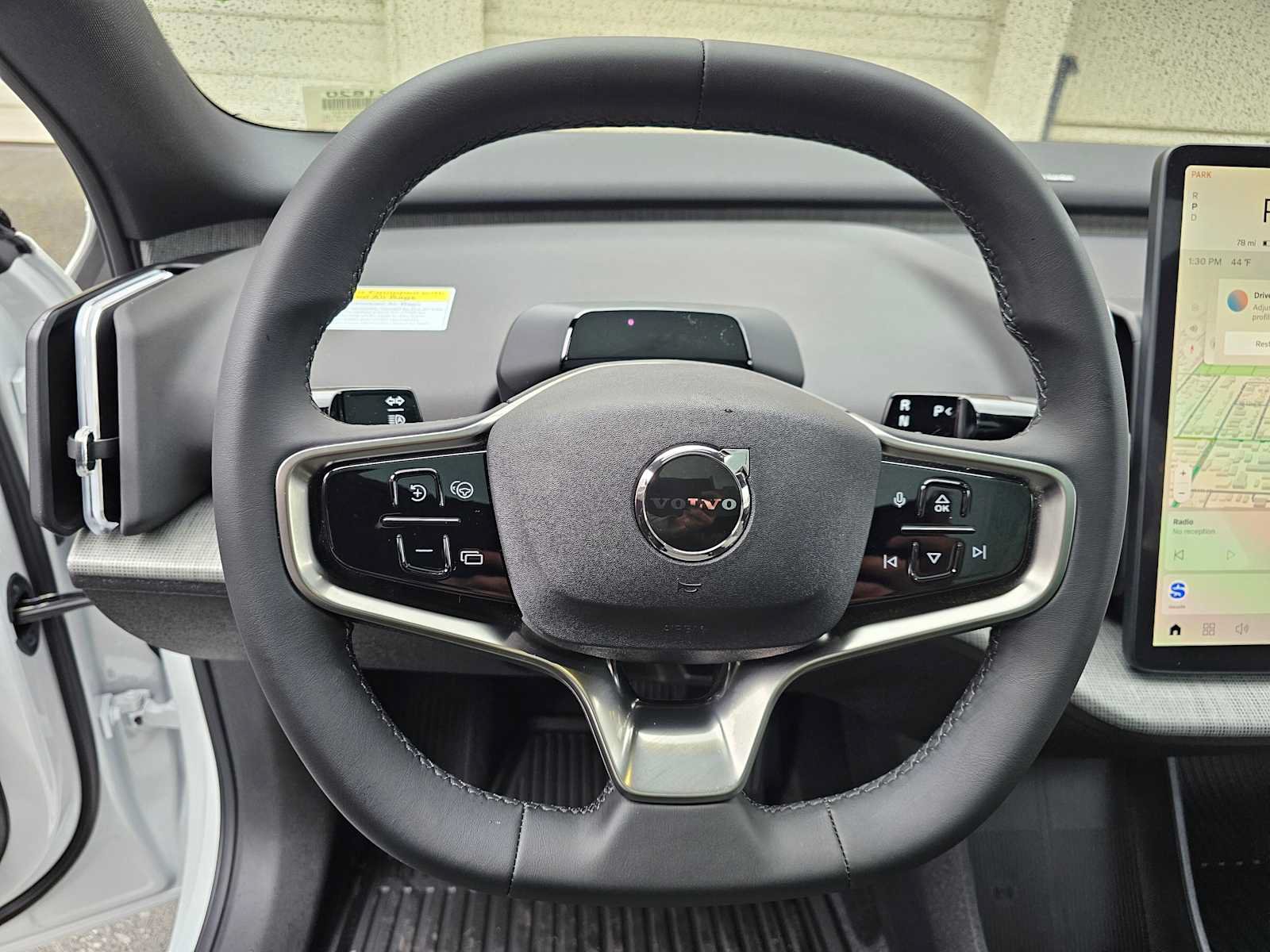 New 2026 Volvo EX30 Plus w/ Protection Package RWD image 28