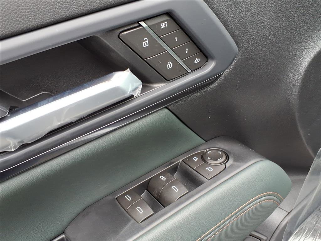 New 2026 GMC Terrain AT4 w/ Convenience Package III image 15