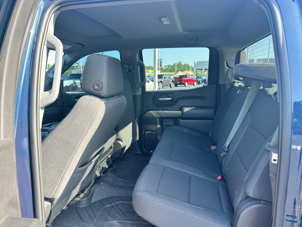 Used 2022 Chevrolet Silverado 1500 Custom AWD/4WD image 10