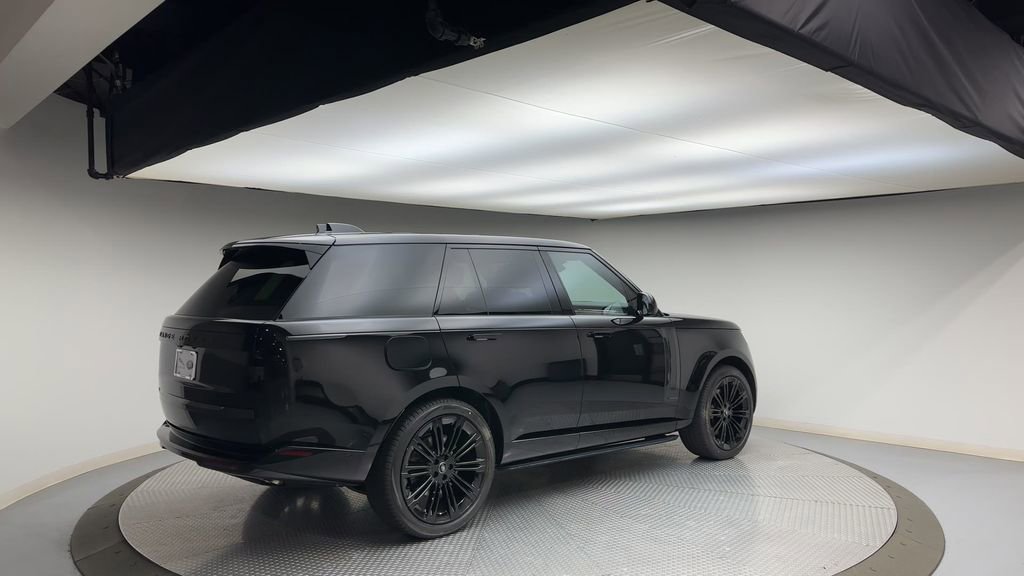 Certified 2024 Land Rover Range Rover Autobiography AWD/4WD image 8