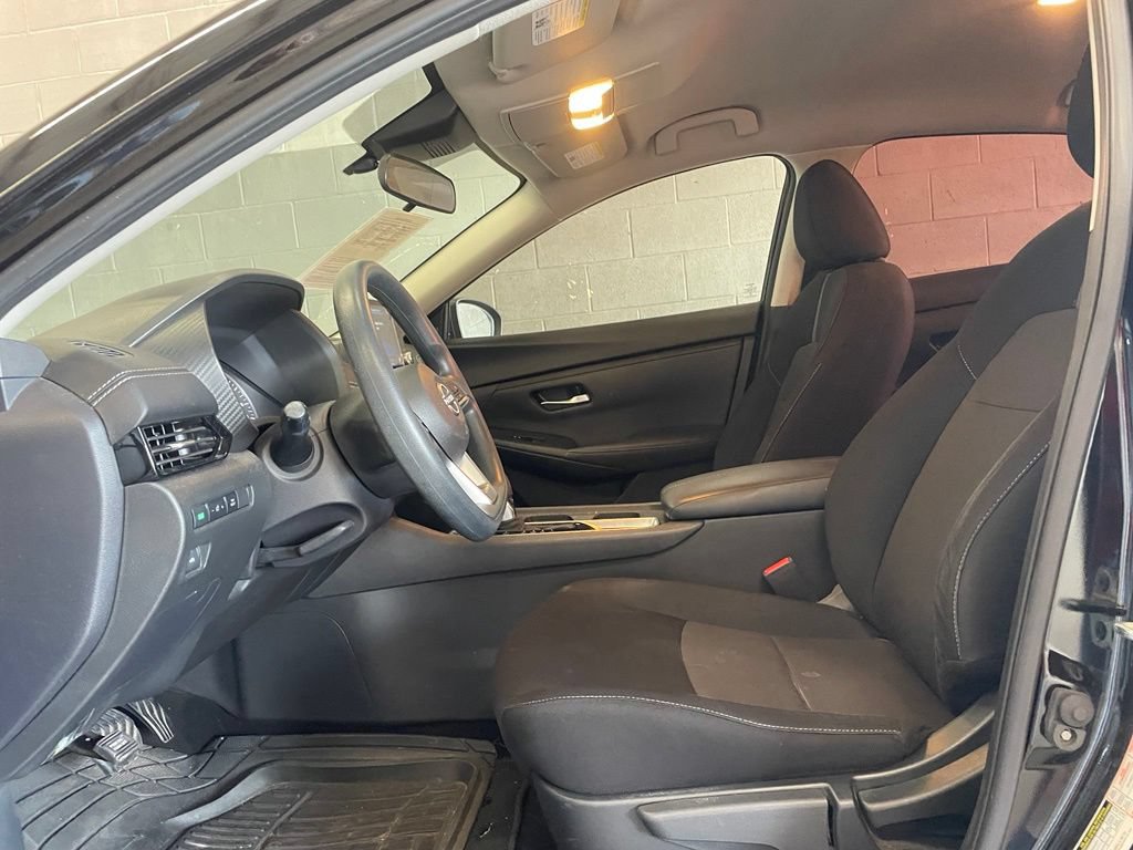Used 2024 Nissan Sentra SV FWD image 10