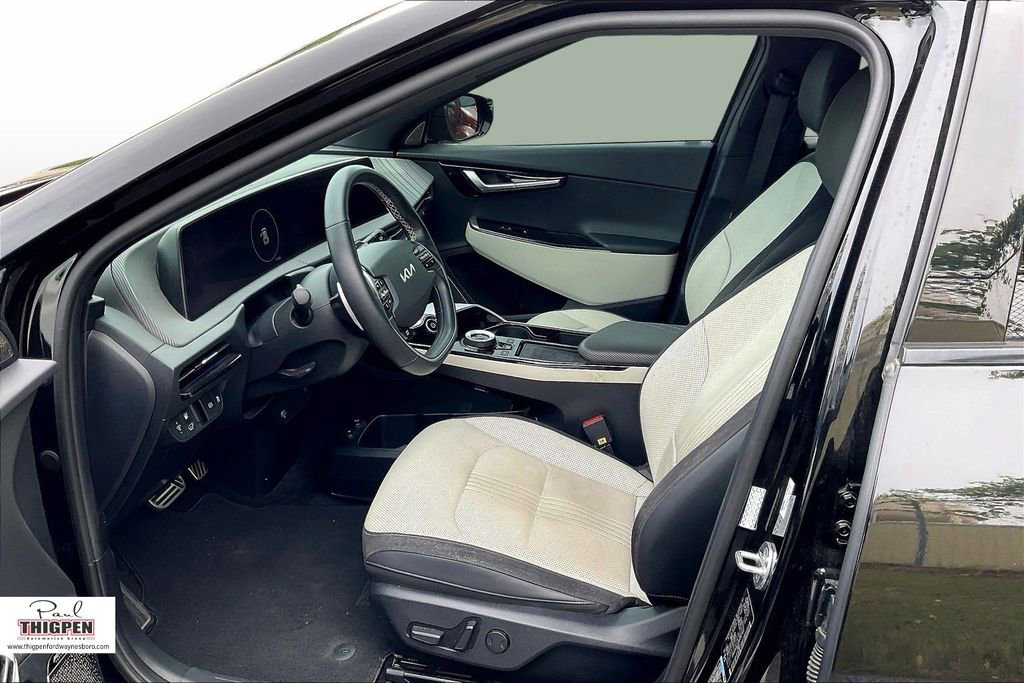 Used 2022 Kia EV6 GT-Line w/ GT-Line White Seat Package image 23