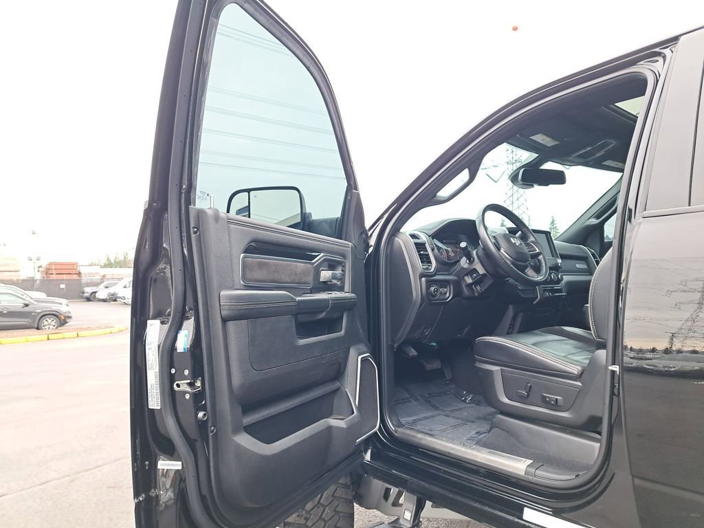 Used 2022 RAM 3500 Laramie w/ Night Edition image 10
