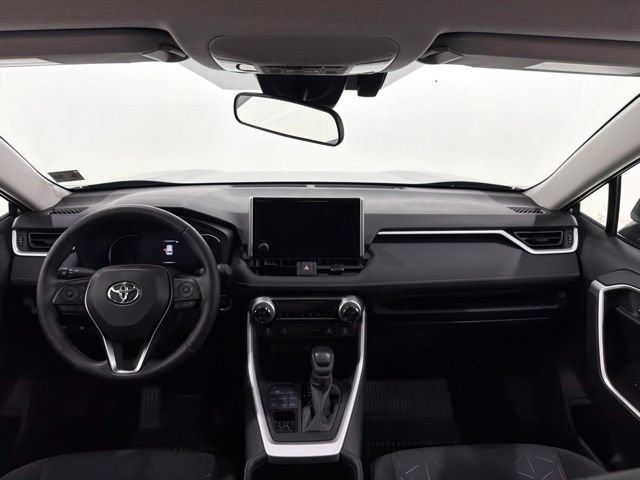 Used 2025 Toyota RAV4 XLE w/ Convenience Package AWD/4WD image 29