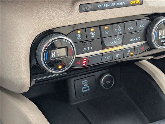 Used 2021 Ford Escape SEL w/ Class II Trailer Tow Package image 17