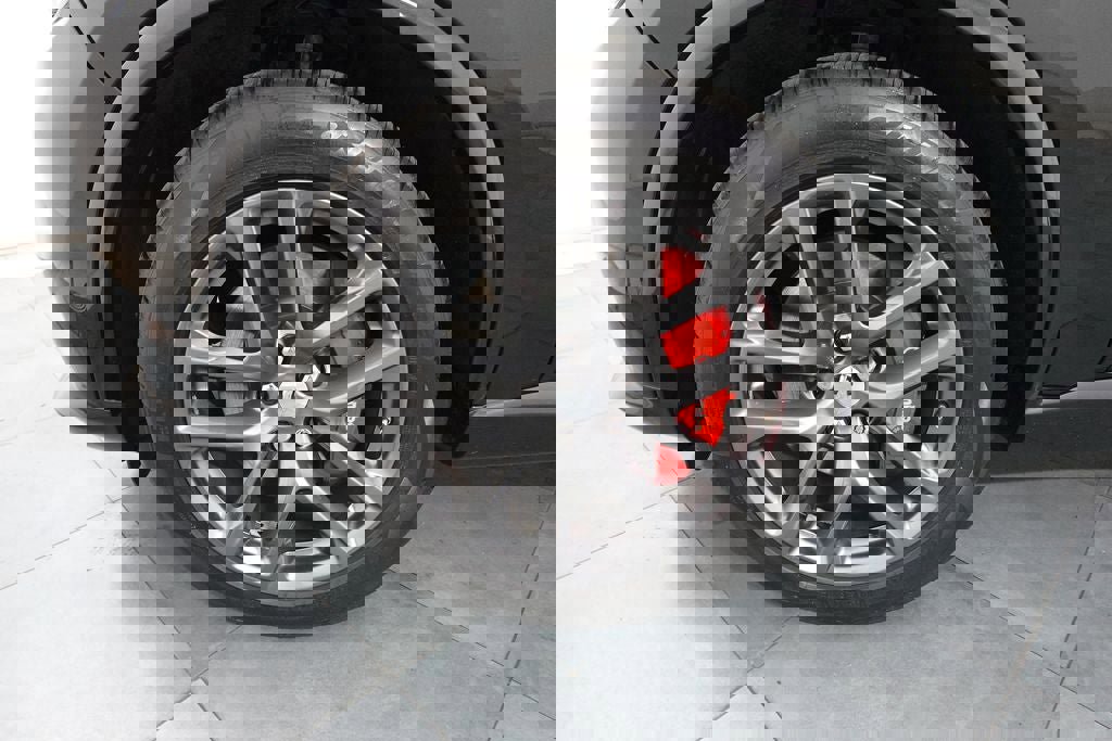 Used 2020 Dodge Durango SRT image 30